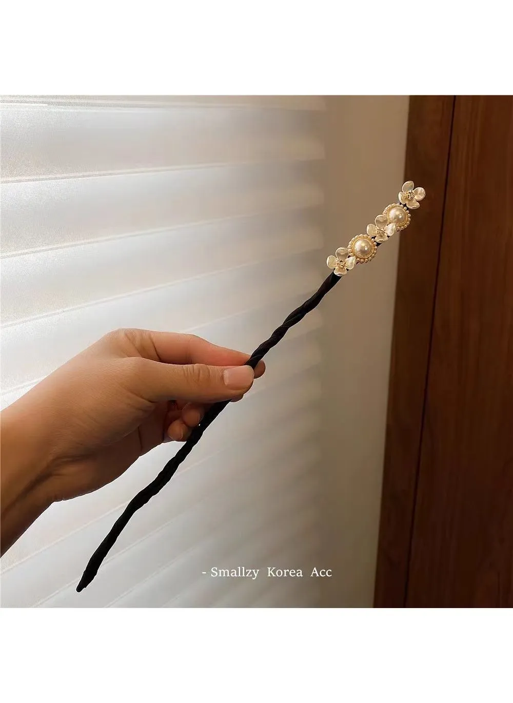 Pearl Flower Hair Styling Clip Volume Boost Pearl flower hair device-1